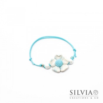 Bracciale cordino cerato con fiore bianco e azzurro