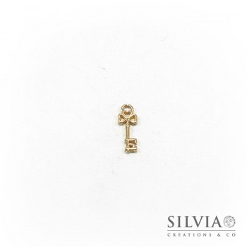 Charm a forma di chiave oro in zama 20x8 mm