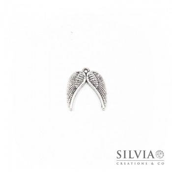 Charm a forma di ali argento antico in zama 23x20 mm