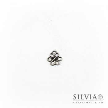 Charm a forma di fiore argento antico in zama 14x13 mm