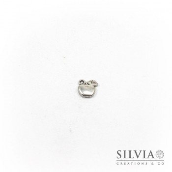 Charm a forma di mela argento antico in zama 12x10 mm
