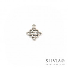 Charm a forma di nodo cinese argento antico in zama 25x21 mm