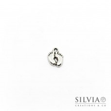 Charm a forma di piedini argento antico in zama 14x10 mm