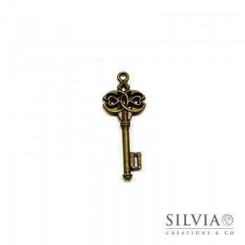 Charm a forma di chiave bronzo in zama 45x17 mm