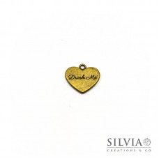 Charm a forma di cuore "drink me" bronzo in zama 21x19 mm
