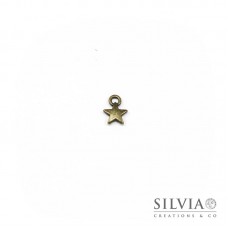 Charm a forma di stella bronzo in zama 11x8 mm