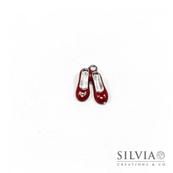 Charm a forma di scarpette rosse smaltate in zama 18x15 mm