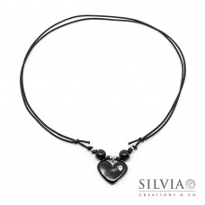 Collana cordino cerato con cuore nero
