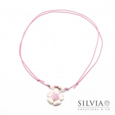 Collana cordino cerato con fiore bianco e rosa