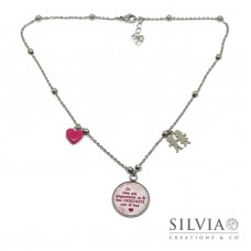 Collana girocollo per maestra con frase le cose più importanti e charms