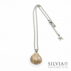 Collana girocollo catena acciaio con conchiglia beige e argento
