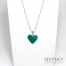 Collana lunga con cuore verde smeraldo e strass