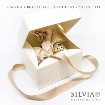 Confezione scatola con coperchio pieghevole effetto matelasse' 10x10x6cm