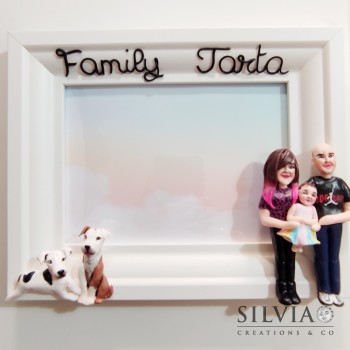 Cornice famiglia personalizzata con due o più personaggi