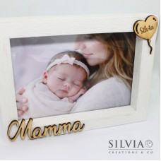 Cornice con scritta Mamma Papà Nonni e palloncino a cuore con nome