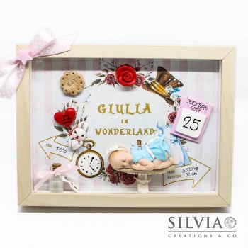 Quadretto nascita bimba Alice inspired
