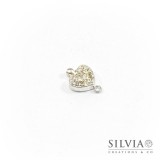 Chiusura a cuore con strass argento in ottone 15x10 mm