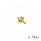 Chiusura a cuore con strass oro in ottone 15x10 mm