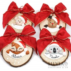 4 Decorazioni natalizie su disco di legno con animaletti e nome 