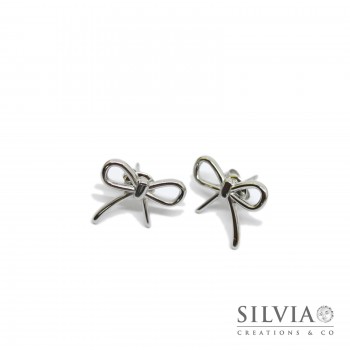 Orecchini a lobo a forma di fiocco in acciaio Orecchini a lobo a forma di fiocco in acciaio