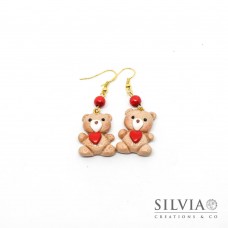 Orecchini pendenti con orsetto peluche e cuore rosso